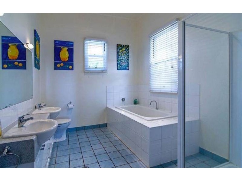 5 Vacy Street, Newtown QLD 4350