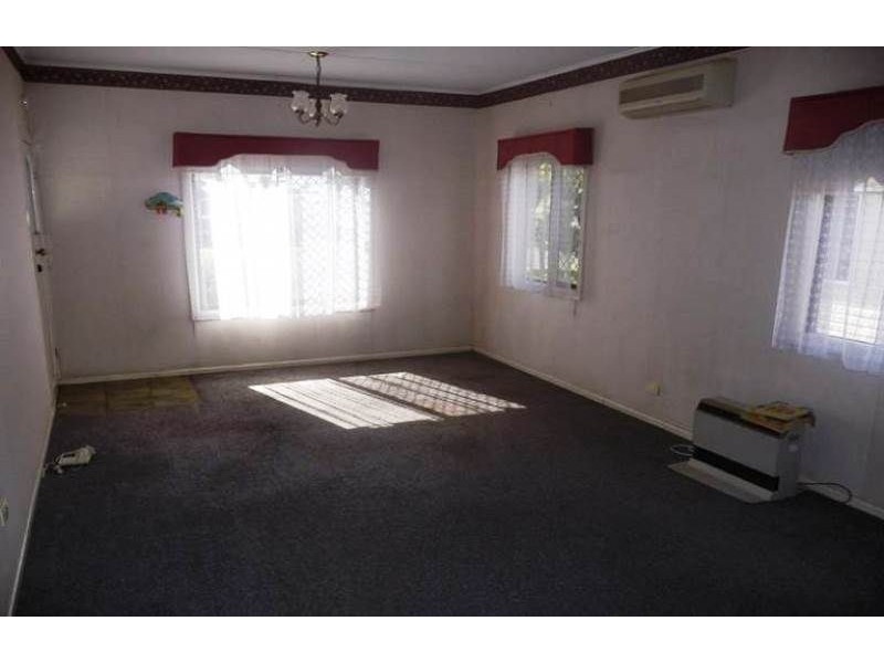 10 Goode Street, Newtown QLD 4350