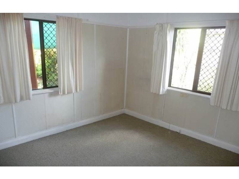 10 Goode Street, Newtown QLD 4350