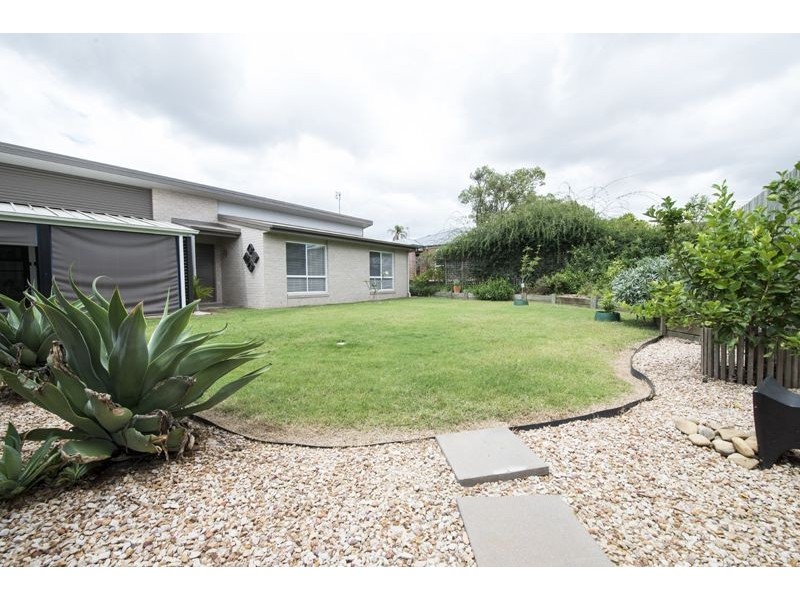 8b Dodd Street, Newtown QLD 4350