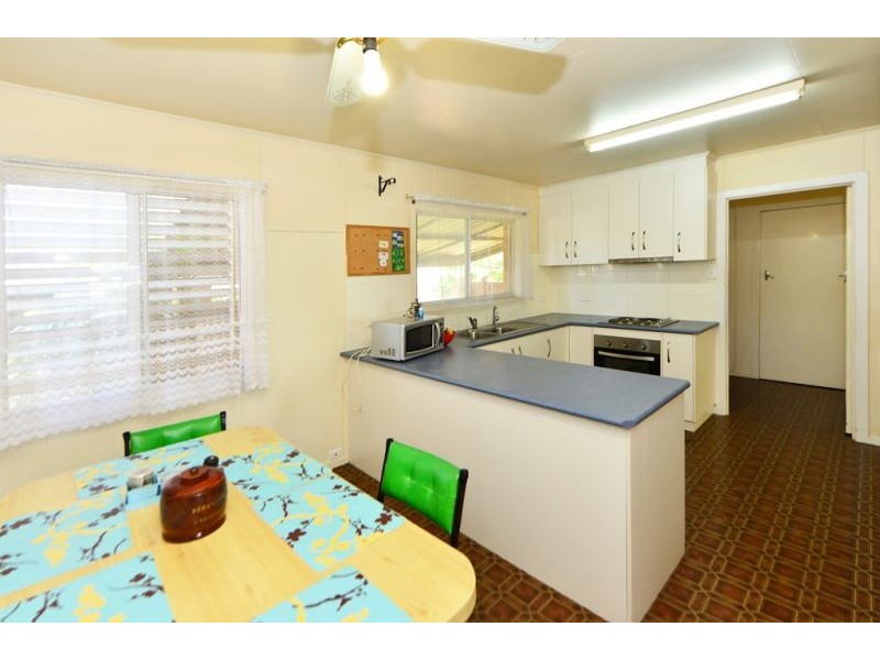 15 Brown Street, Rockville QLD 4350