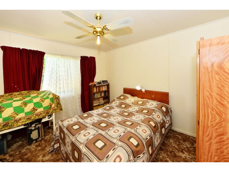 15 Brown Street, Rockville QLD 4350