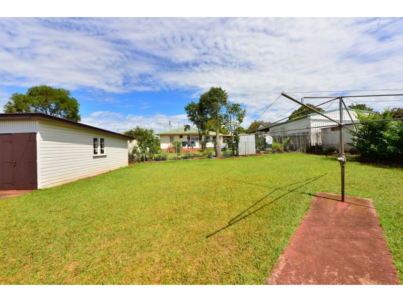 15 Brown Street, Rockville QLD 4350