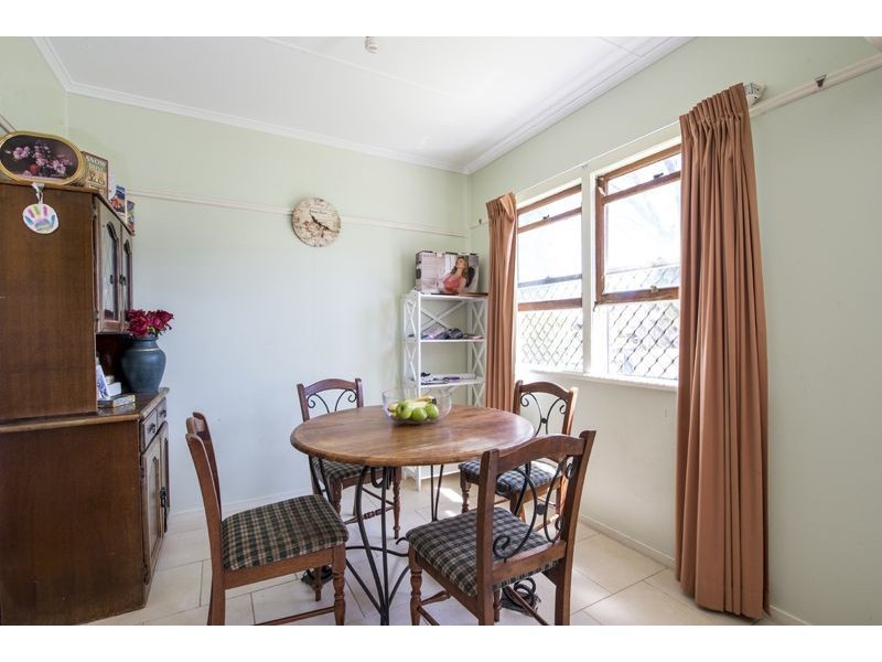 6 Robsart Street, North Toowoomba QLD 4350