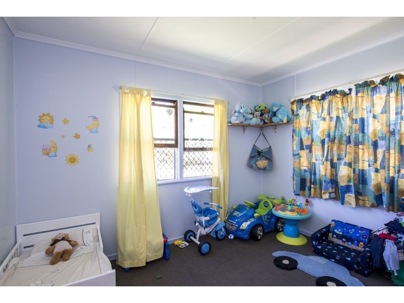 6 Robsart Street, North Toowoomba QLD 4350