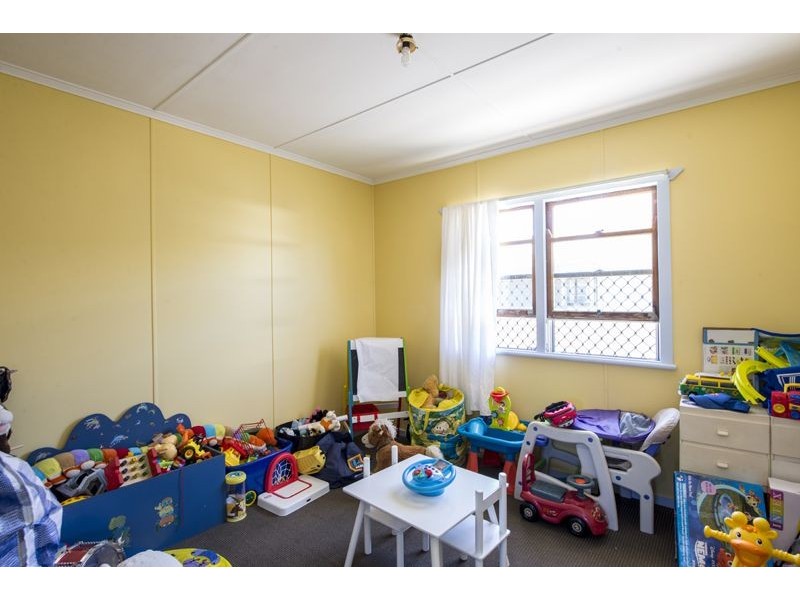 6 Robsart Street, North Toowoomba QLD 4350