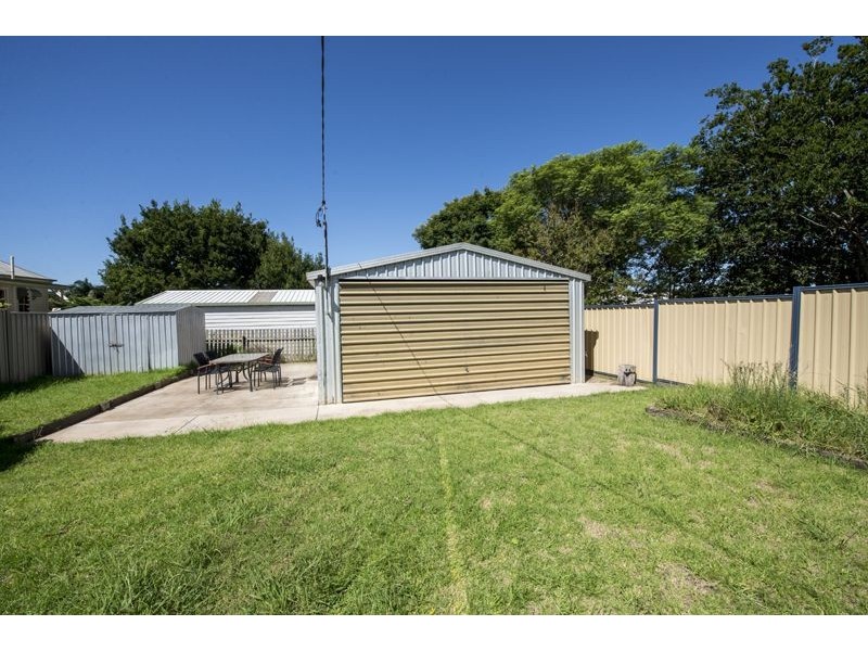 6 Robsart Street, North Toowoomba QLD 4350