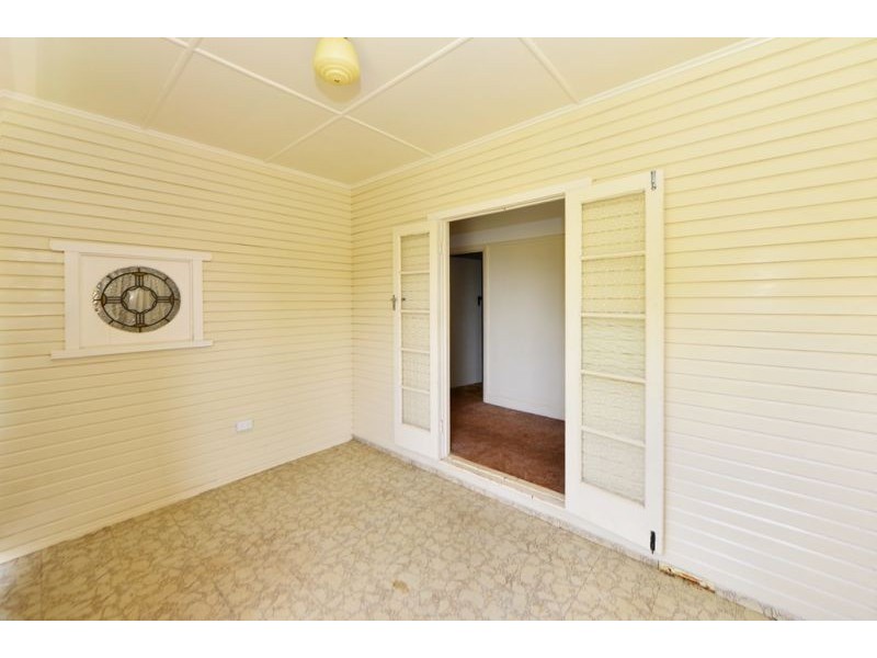 291 West Street, Harristown QLD 4350