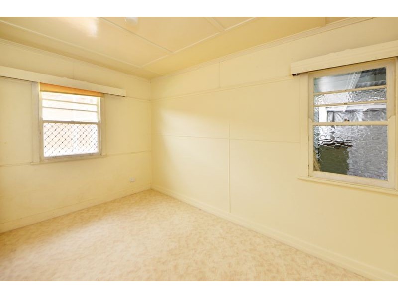 291 West Street, Harristown QLD 4350