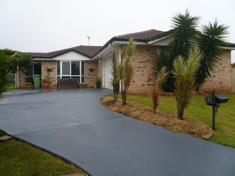 2 Malt Court, Kearneys Spring QLD 4350