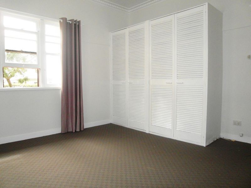22 Victory Street, Newtown QLD 4350