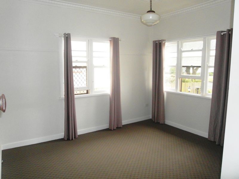 22 Victory Street, Newtown QLD 4350