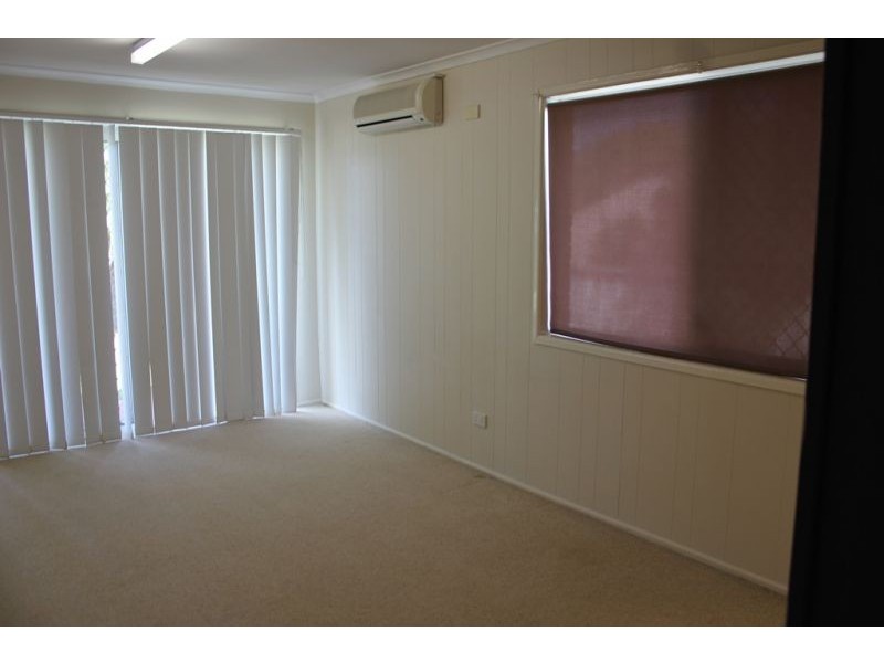 42 Redwood Street, Newtown QLD 4350