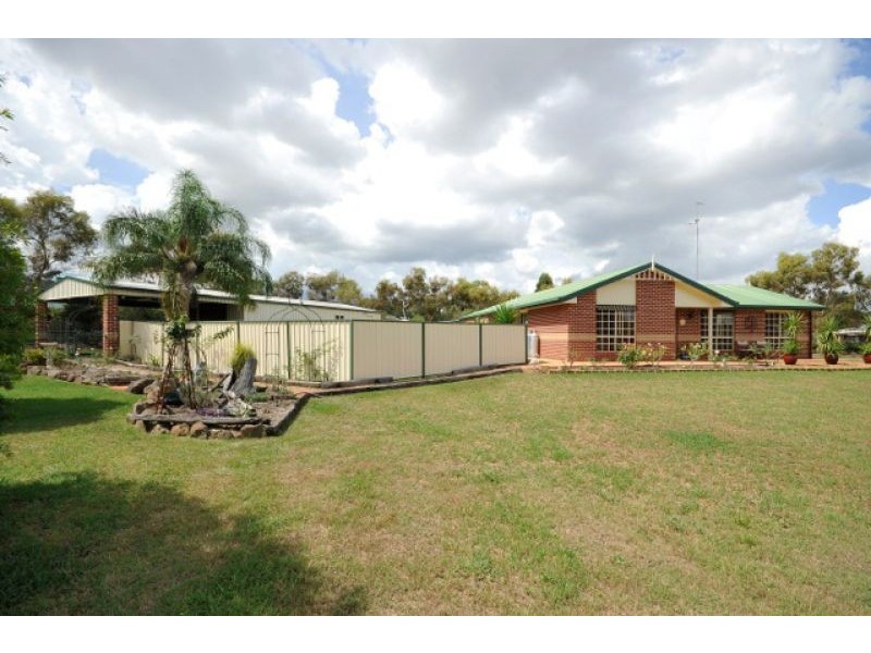 7 Mansel Drive, Gowrie Junction QLD 4352