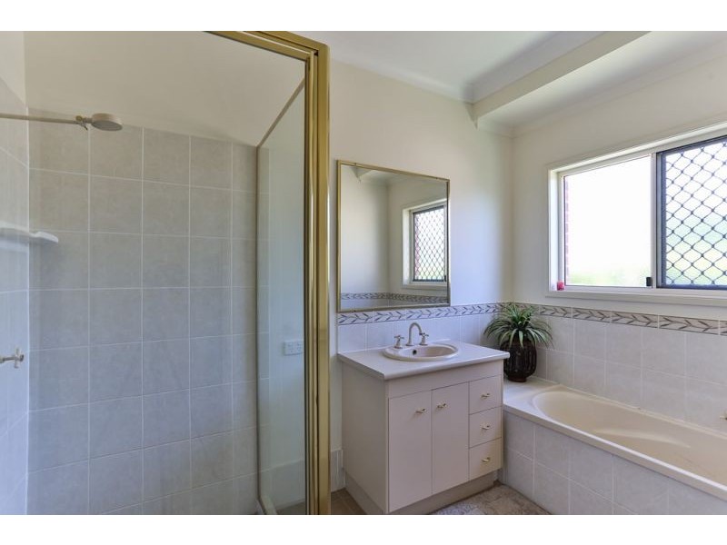 3 Shelley Court, Westbrook QLD 4350
