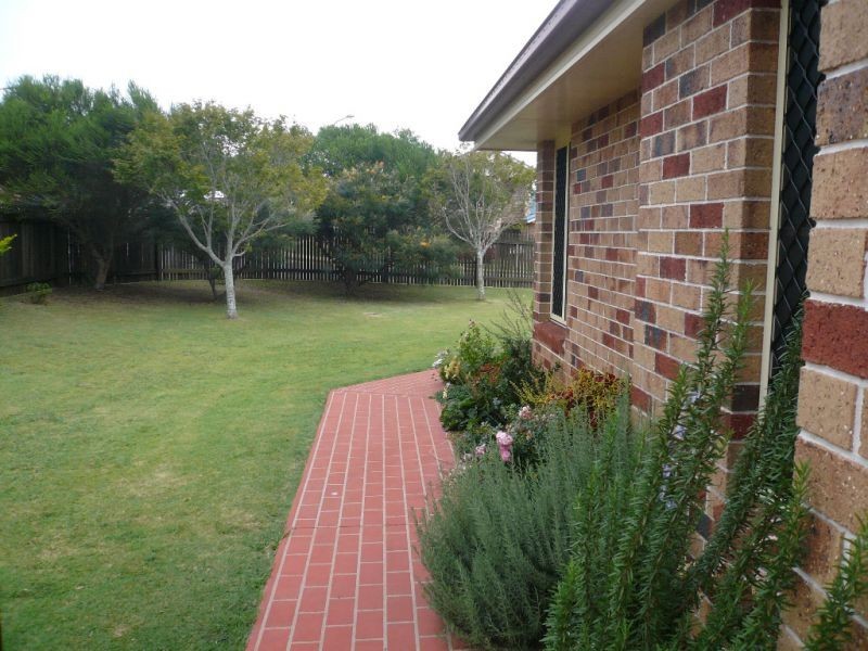 34 Wood Drive, Middle Ridge QLD 4350