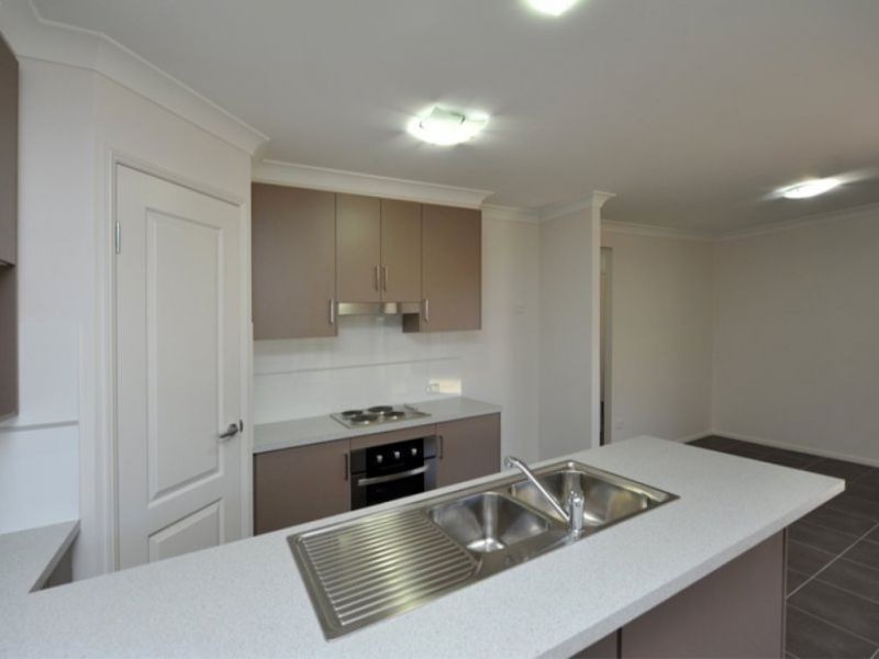 29 Kurrawa Crescent, Glenvale QLD 4350