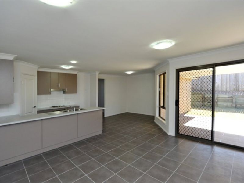 29 Kurrawa Crescent, Glenvale QLD 4350