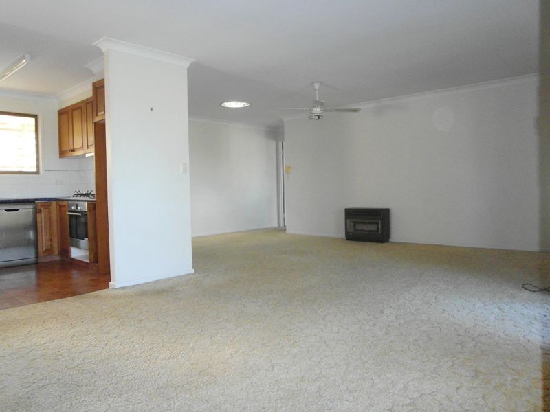 6/183 Campbell Street, Newtown QLD 4350