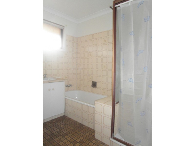 6/183 Campbell Street, Newtown QLD 4350