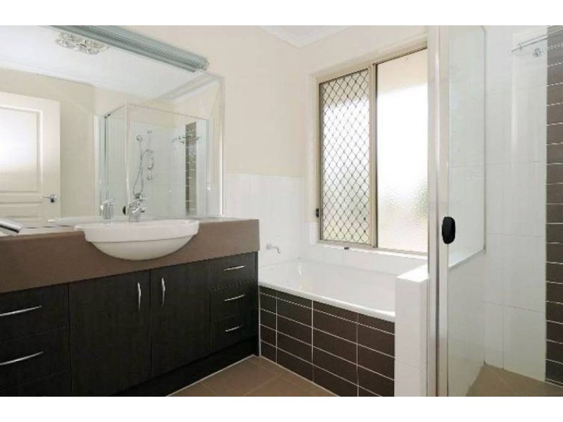 5 Mary Drive, Murphys Creek QLD 4352