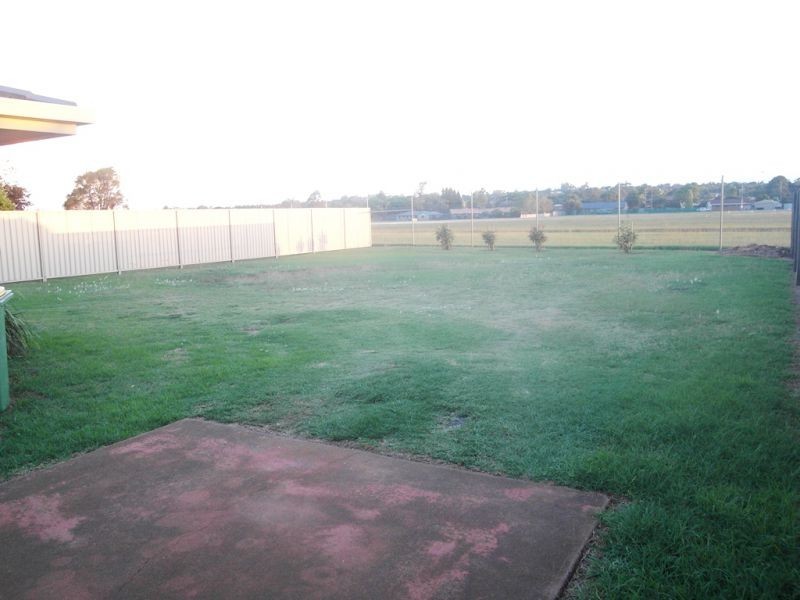 388 Bridge Street, Wilsonton QLD 4350