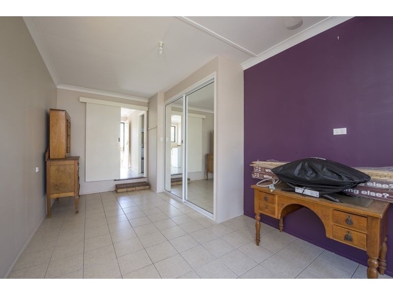 5 Champagne Crescent, Wilsonton QLD 4350