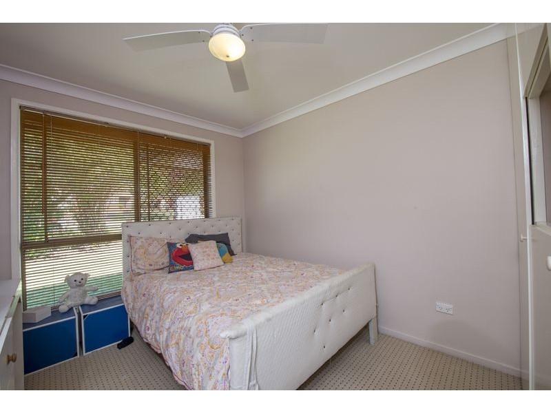 5 Champagne Crescent, Wilsonton QLD 4350