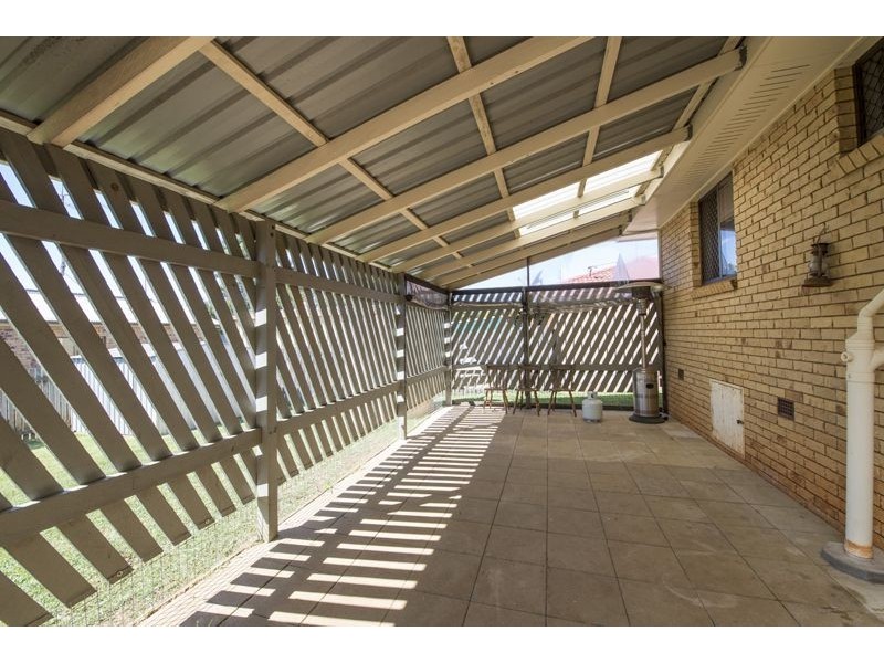5 Champagne Crescent, Wilsonton QLD 4350