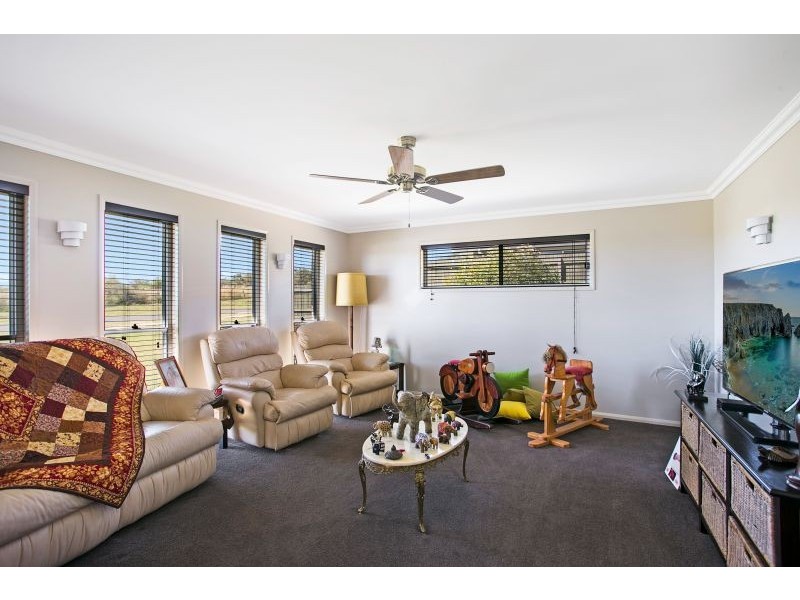 32 Shoesmith Road, Westbrook QLD 4350