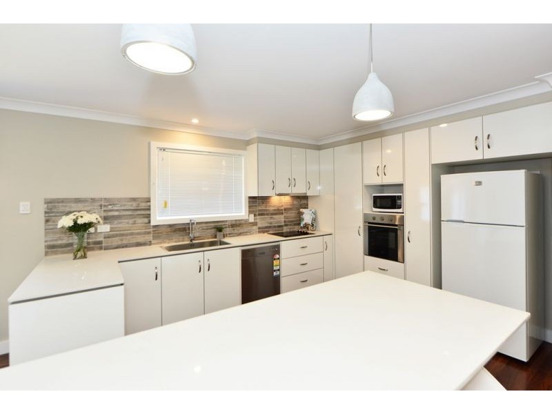 48 Hunter Street, Centenary Heights QLD 4350