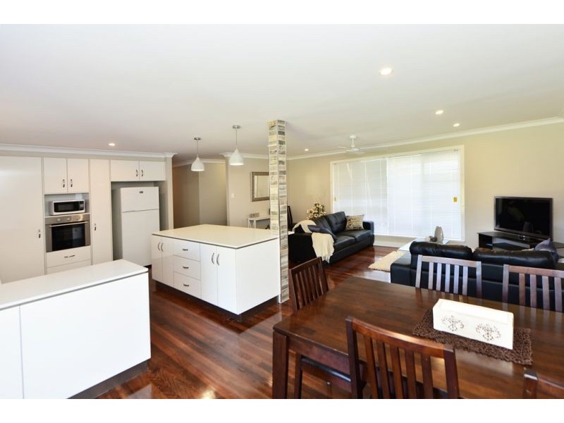 48 Hunter Street, Centenary Heights QLD 4350