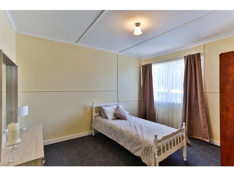 322 Bridge Street, Newtown QLD 4350