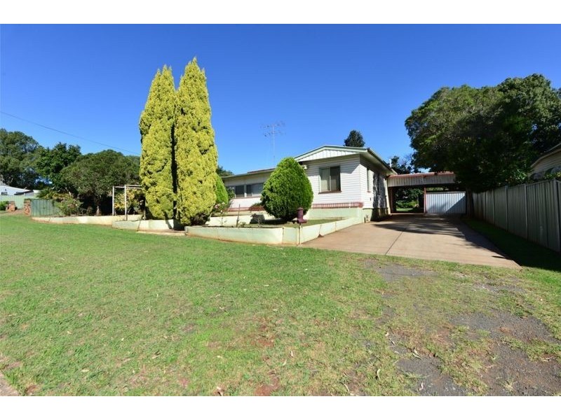 6 Cooper Street, South Toowoomba QLD 4350
