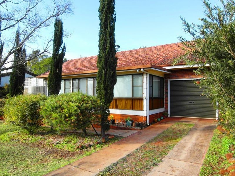4 Jonathan Street, Rockville QLD 4350
