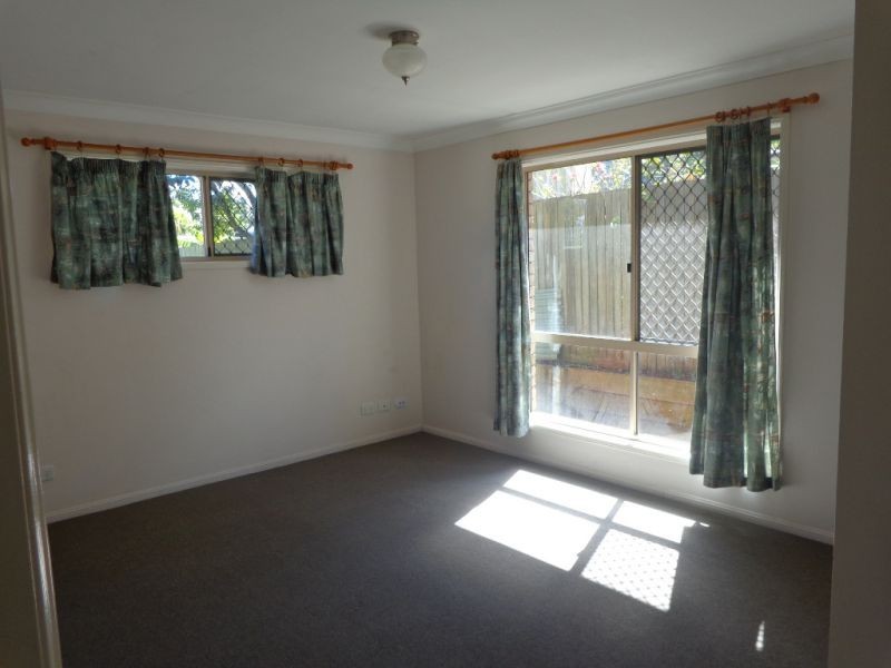 271 New England Highway, Harlaxton QLD 4350