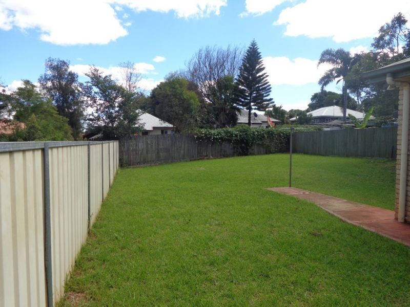271 New England Highway, Harlaxton QLD 4350