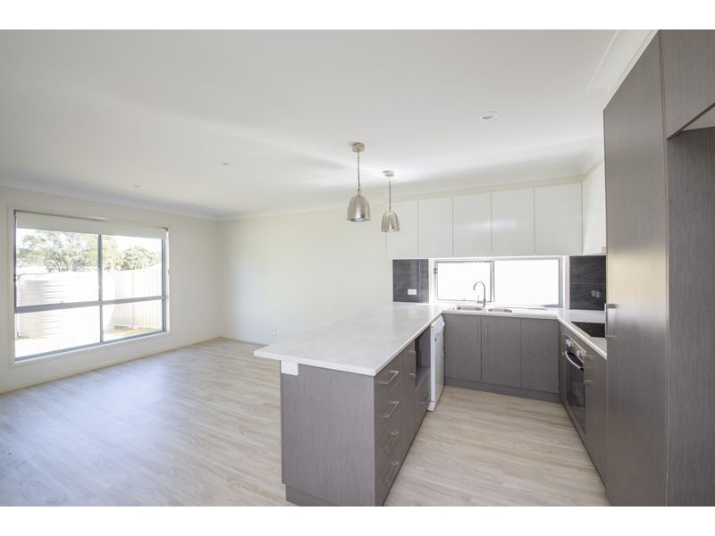 38 Isaac Street, North Toowoomba QLD 4350