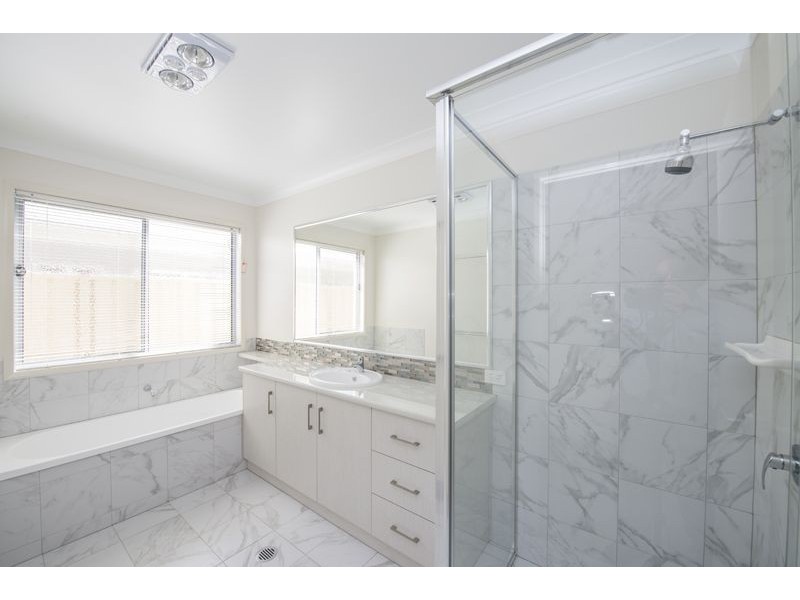 38 Isaac Street, North Toowoomba QLD 4350