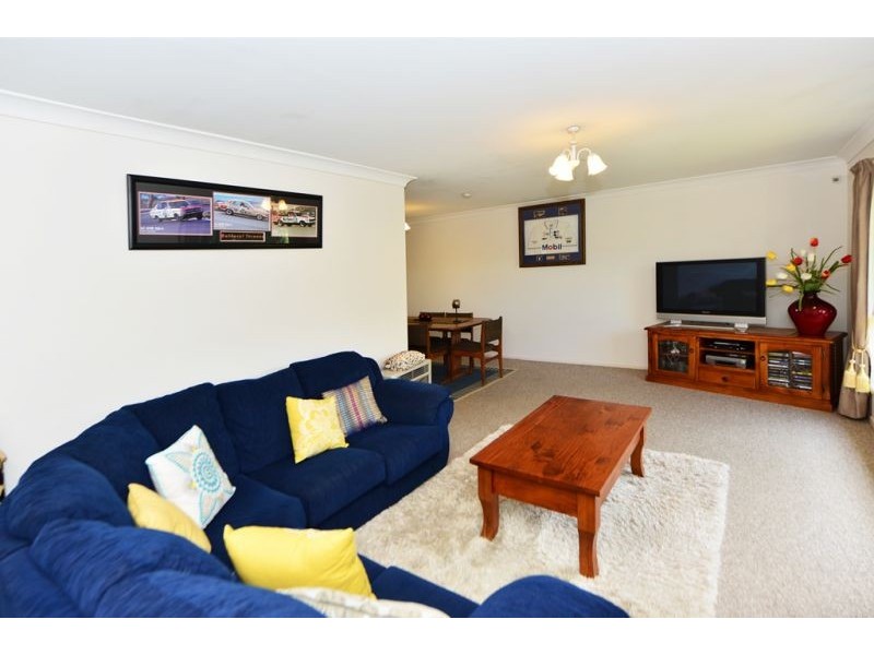 25 Gainsborough Drive, Glenvale QLD 4350
