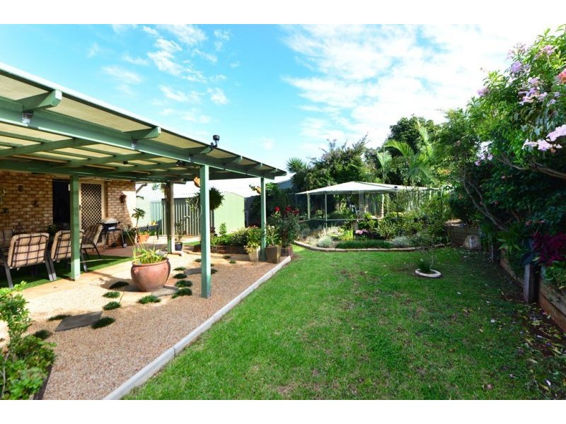 25 Gainsborough Drive, Glenvale QLD 4350