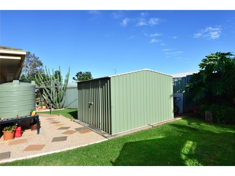 25 Gainsborough Drive, Glenvale QLD 4350