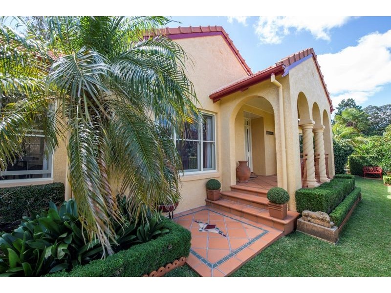 14 Fernside Street, East Toowoomba QLD 4350