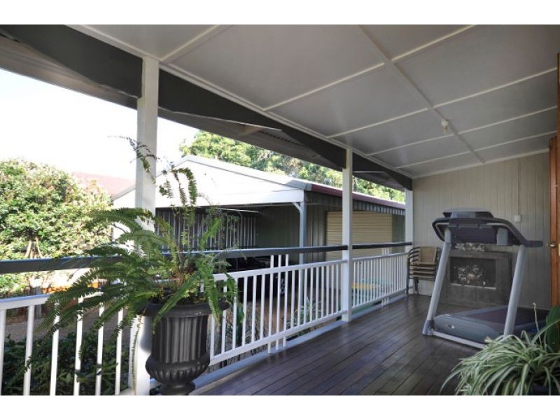 16 Phillip Street, East Toowoomba QLD 4350