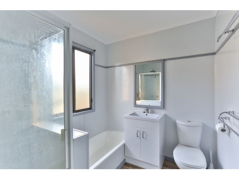 22 Beelbee Street, Harristown QLD 4350