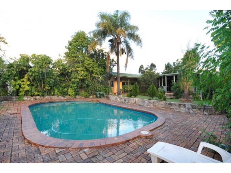 8 Debra Street, Withcott QLD 4352