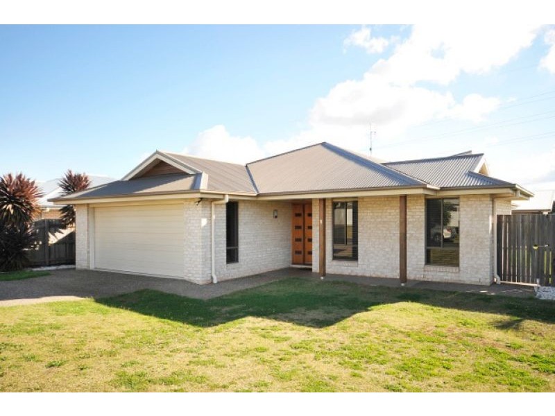 1 Vinnicombe Street, Kearneys Spring QLD 4350