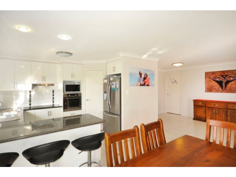 1 Vinnicombe Street, Kearneys Spring QLD 4350