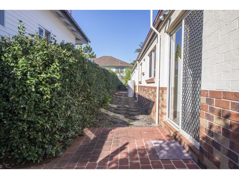 1/14a Hume Street, North Toowoomba QLD 4350