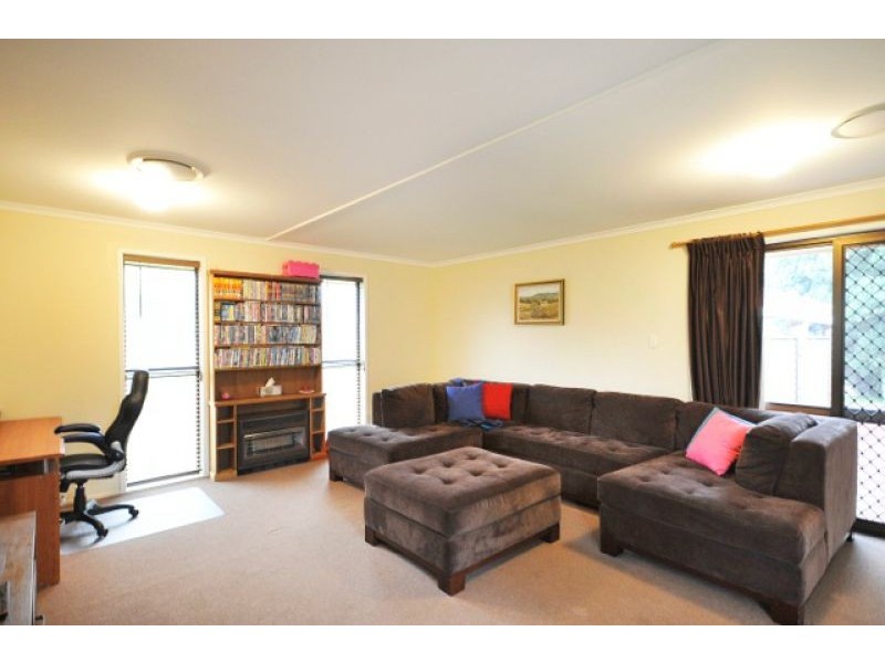 3 Herzer Court, Kearneys Spring QLD 4350